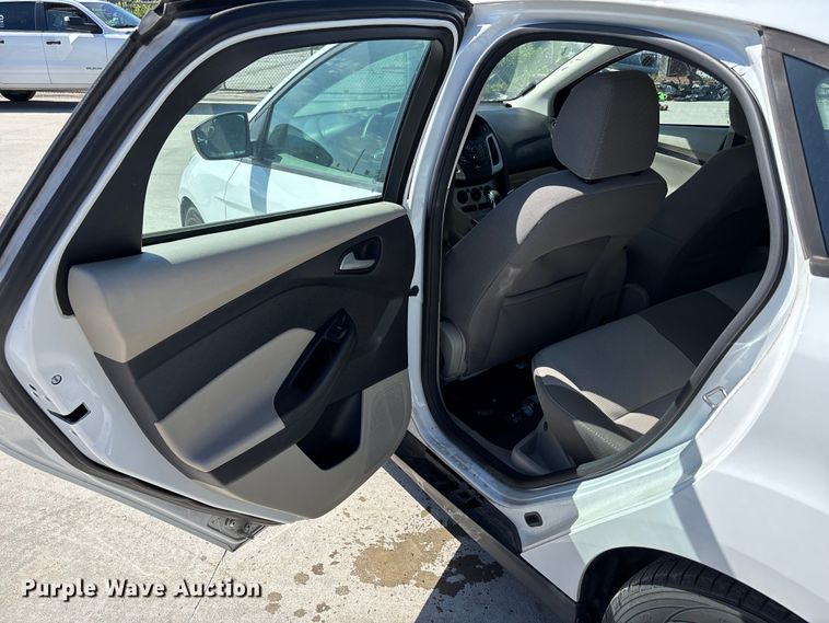 image for item FN5656 2014 Ford Focus SE 