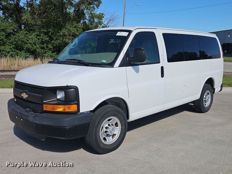 image for item FN5658 2008 Chevrolet Express 2500 van