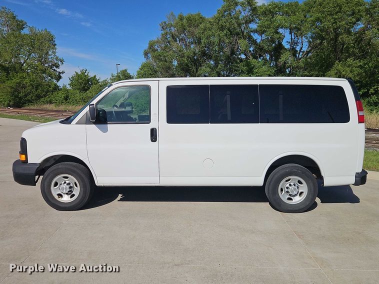 image for item FN5658 2008 Chevrolet Express 2500 van