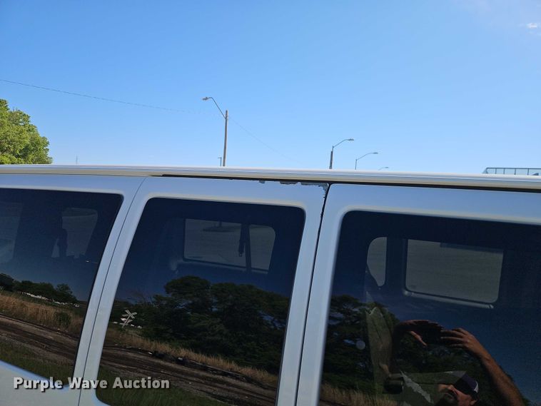 image for item FN5658 2008 Chevrolet Express 2500 van