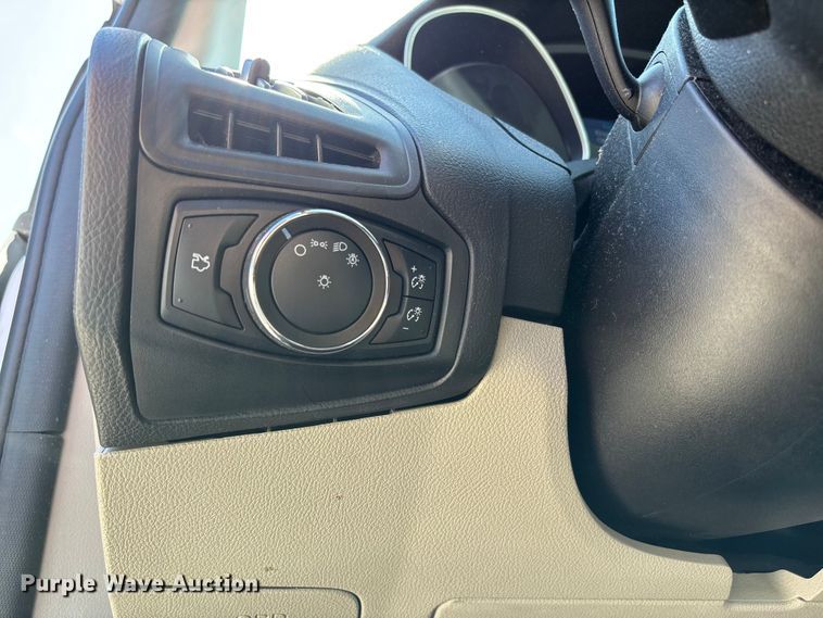 image for item FN5660 2014 Ford Focus SE 