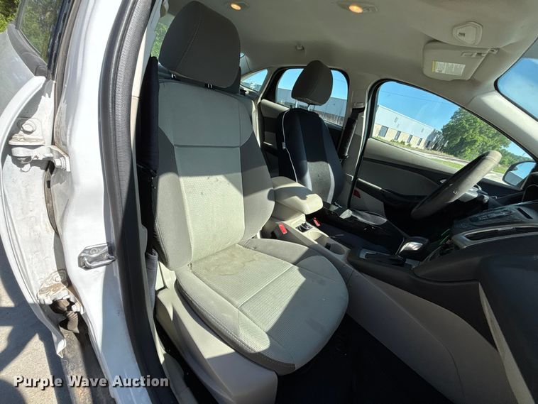 image for item FN5660 2014 Ford Focus SE 