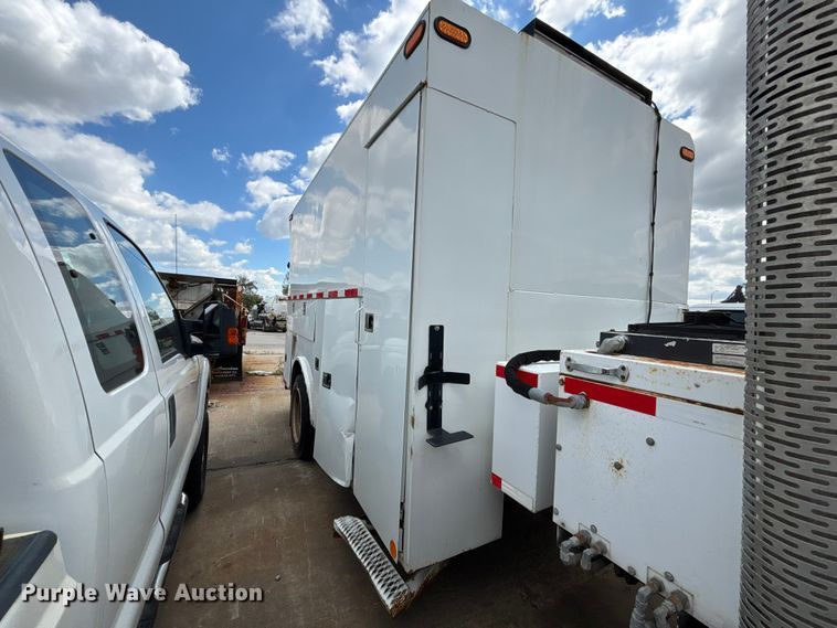 image for item FN5663 2013 International 4300M7 fuel / lube truck