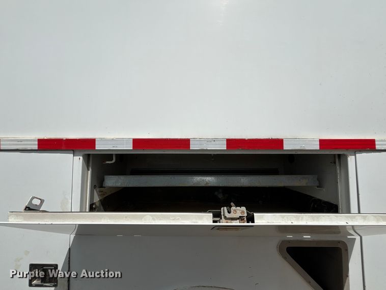 image for item FN5663 2013 International 4300M7 fuel / lube truck