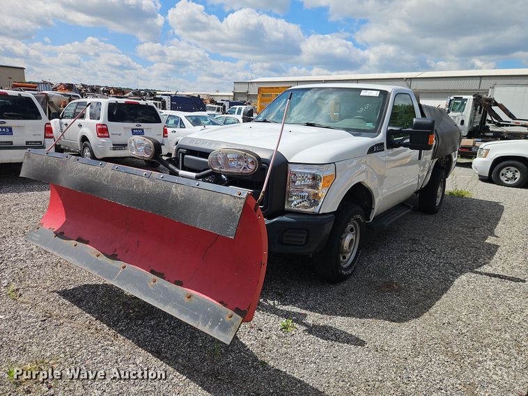2015 Ford F-350 pickup truck