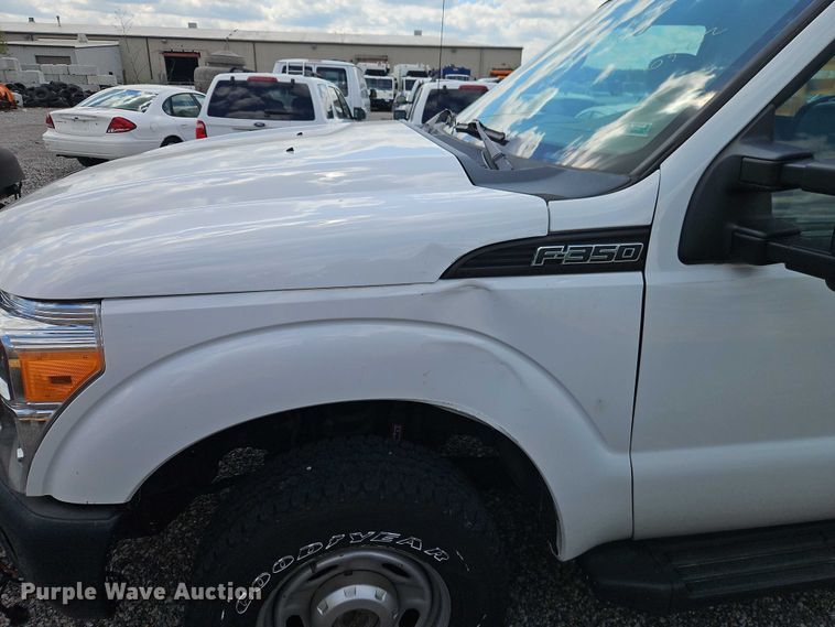 image for item FN5664 2015 Ford F-350 pickup truck