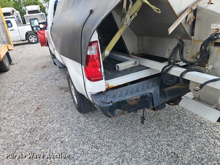 image for item FN5664 2015 Ford F-350 pickup truck