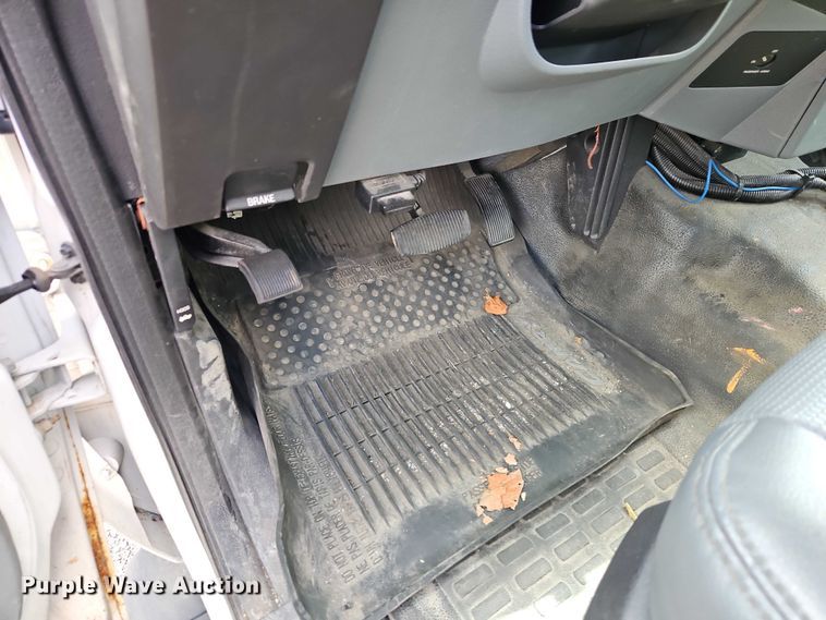 image for item FN5664 2015 Ford F-350 pickup truck