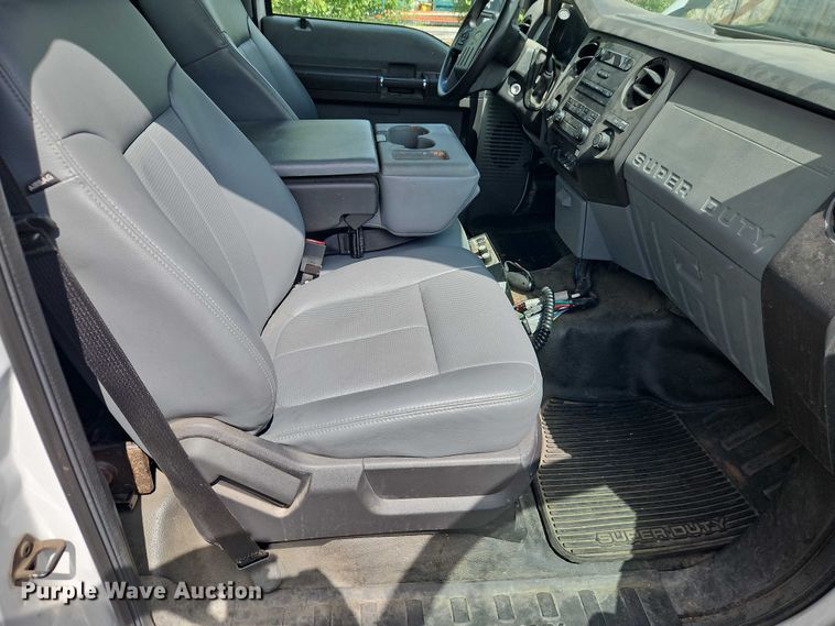 image for item FN5664 2015 Ford F-350 pickup truck