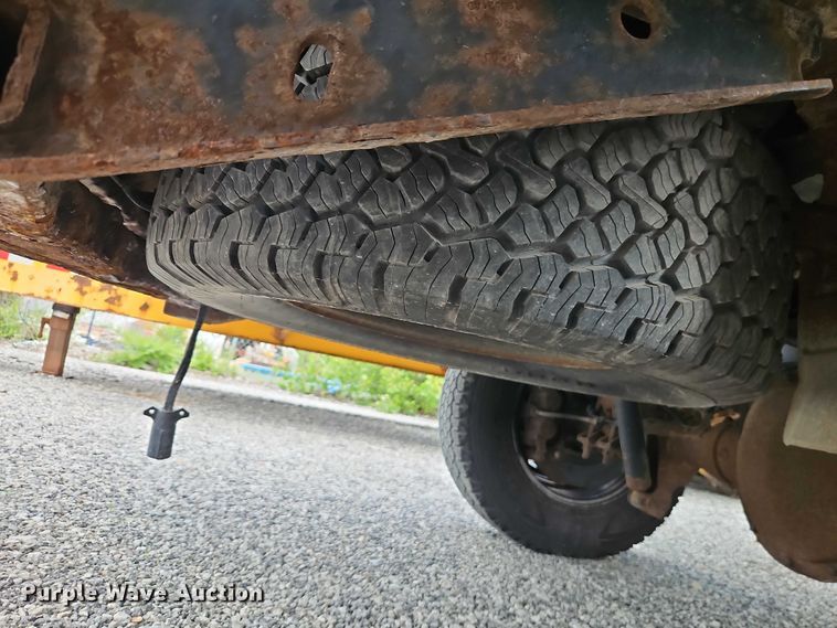 image for item FN5664 2015 Ford F-350 pickup truck