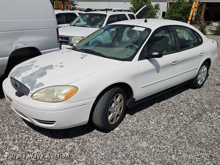 image for item FN5665 2007 Ford Taurus Passenger vehicle
