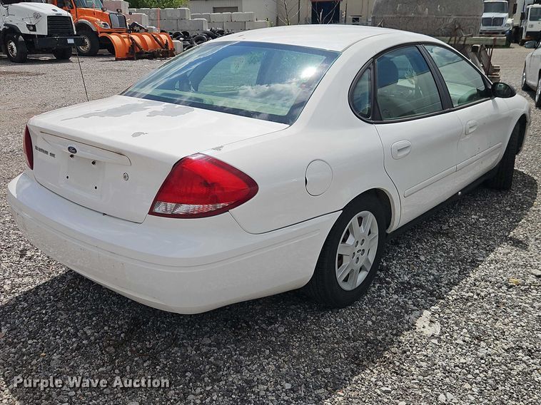 image for item FN5665 2007 Ford Taurus Passenger vehicle