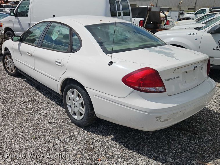 image for item FN5665 2007 Ford Taurus Passenger vehicle