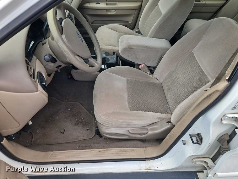 image for item FN5665 2007 Ford Taurus Passenger vehicle