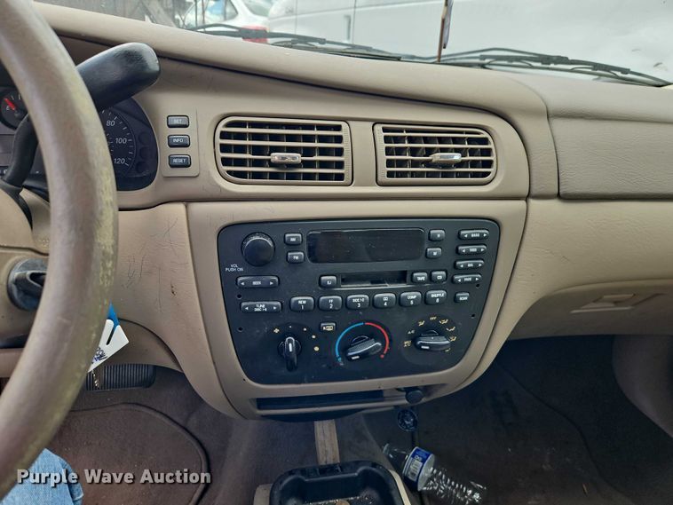 image for item FN5665 2007 Ford Taurus Passenger vehicle