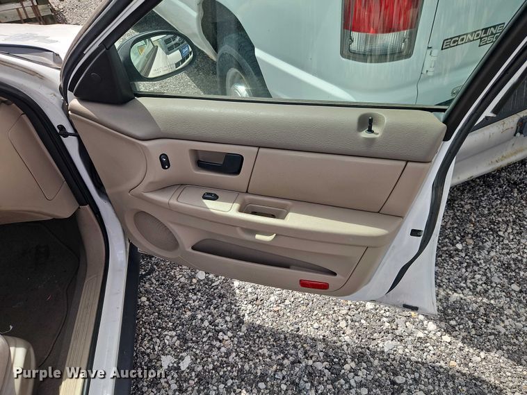 image for item FN5665 2007 Ford Taurus Passenger vehicle