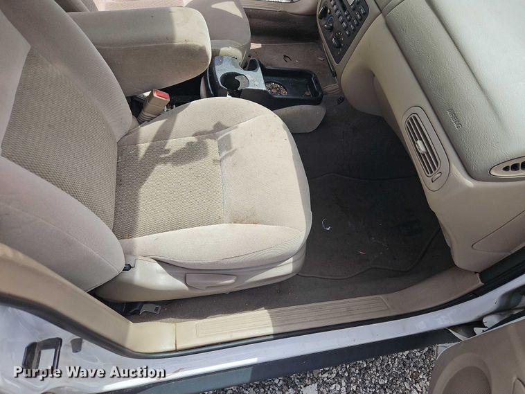 image for item FN5665 2007 Ford Taurus Passenger vehicle