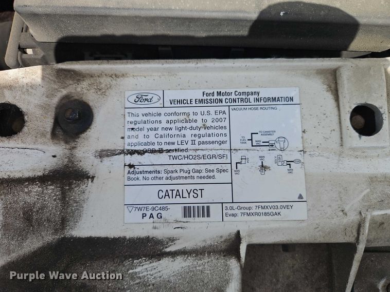 image for item FN5665 2007 Ford Taurus Passenger vehicle