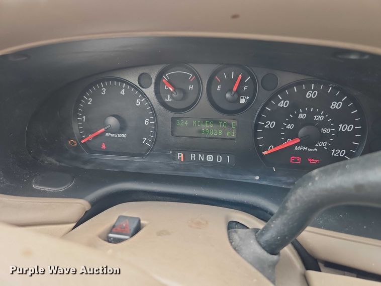 image for item FN5665 2007 Ford Taurus Passenger vehicle
