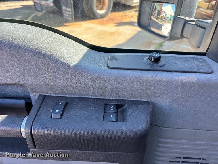 image for item FN5666 2012 Ford F350 Super Duty Ext. Cab pickup truck