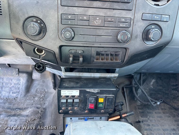 image for item FN5666 2012 Ford F350 Super Duty Ext. Cab pickup truck