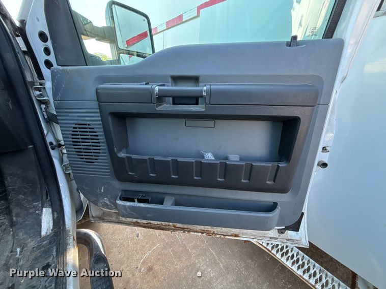 image for item FN5666 2012 Ford F350 Super Duty Ext. Cab pickup truck