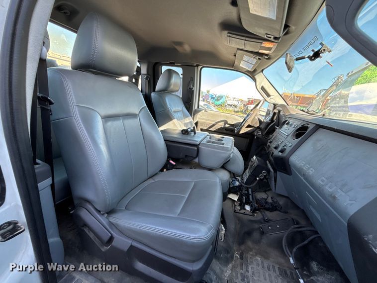 image for item FN5666 2012 Ford F350 Super Duty Ext. Cab pickup truck