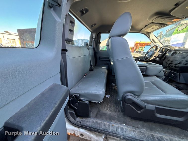 image for item FN5666 2012 Ford F350 Super Duty Ext. Cab pickup truck