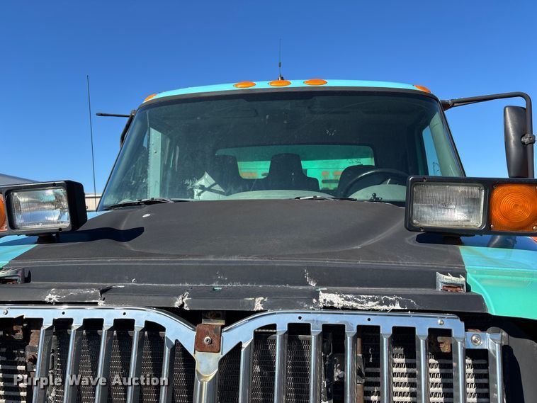 image for item FN5667 2007 International 7400 dump truck