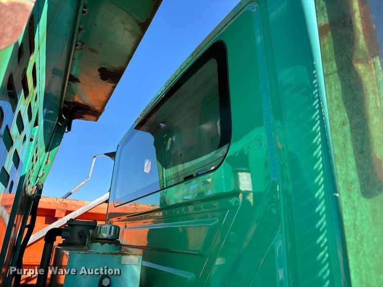 image for item FN5667 2007 International 7400 dump truck