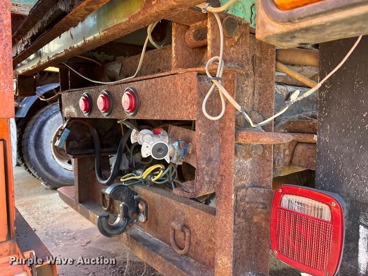 image for item FN5667 2007 International 7400 dump truck