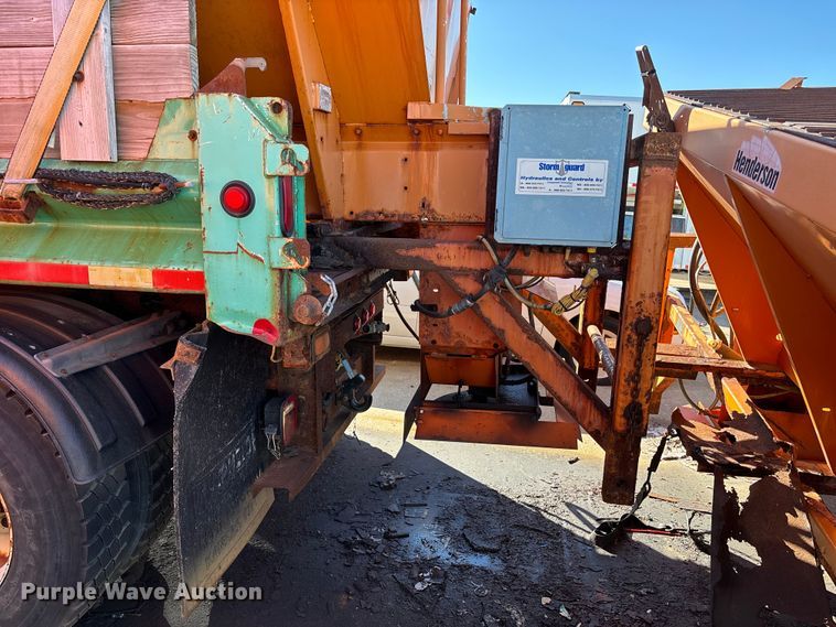 image for item FN5667 2007 International 7400 dump truck