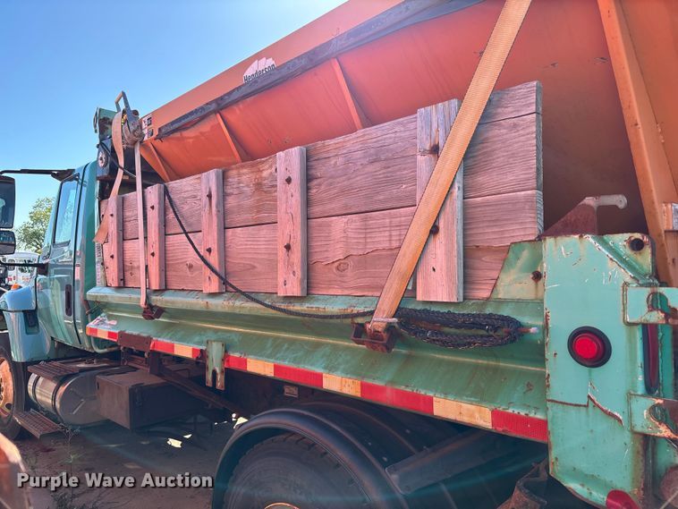 image for item FN5667 2007 International 7400 dump truck