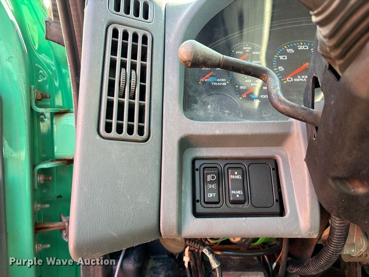 image for item FN5667 2007 International 7400 dump truck
