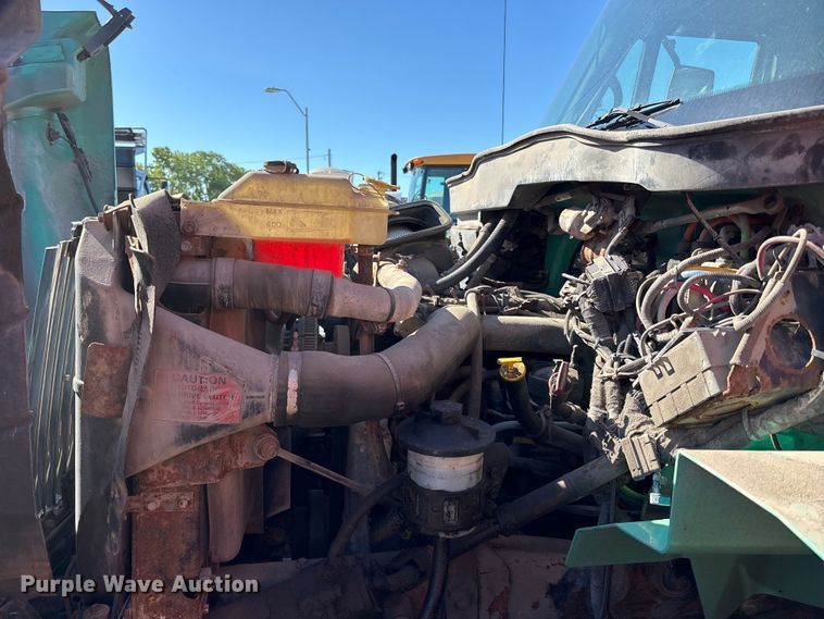 image for item FN5667 2007 International 7400 dump truck