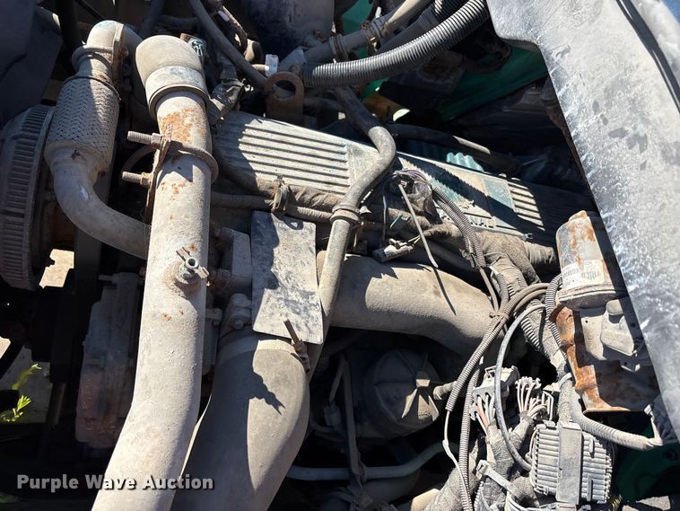 image for item FN5667 2007 International 7400 dump truck