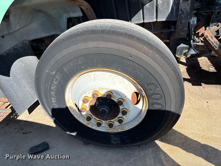 image for item FN5667 2007 International 7400 dump truck