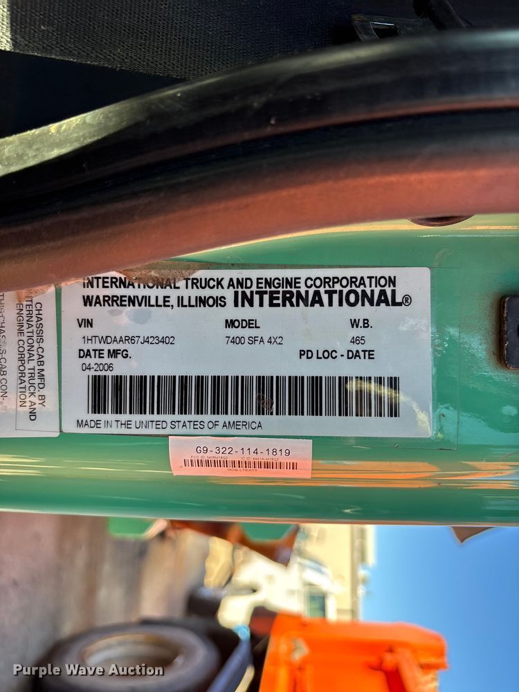 image for item FN5667 2007 International 7400 dump truck