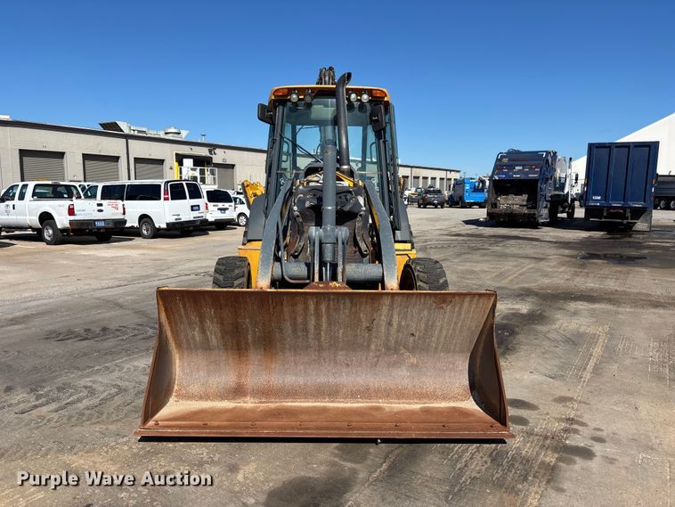 image for item FN5669 2014 John Deere 410K backhoe