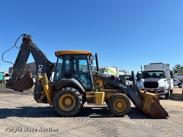 image for item FN5669 2014 John Deere 410K backhoe