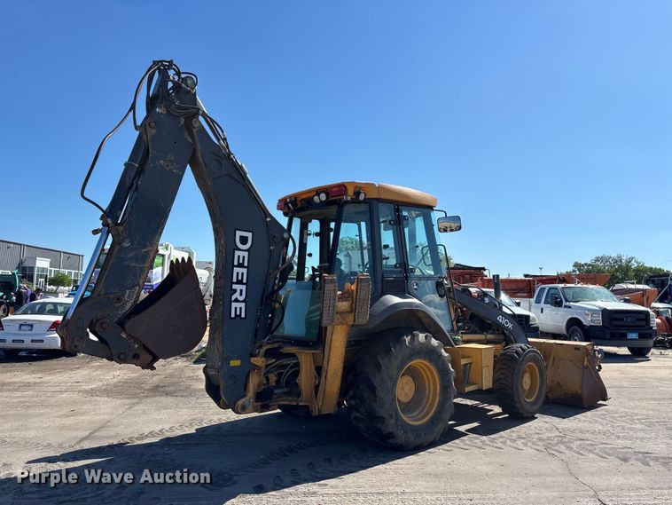 image for item FN5669 2014 John Deere 410K backhoe