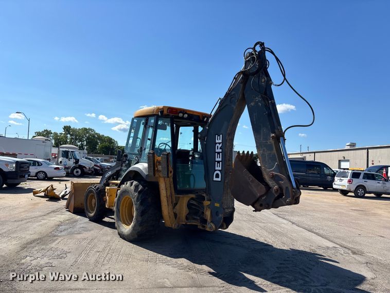 image for item FN5669 2014 John Deere 410K backhoe