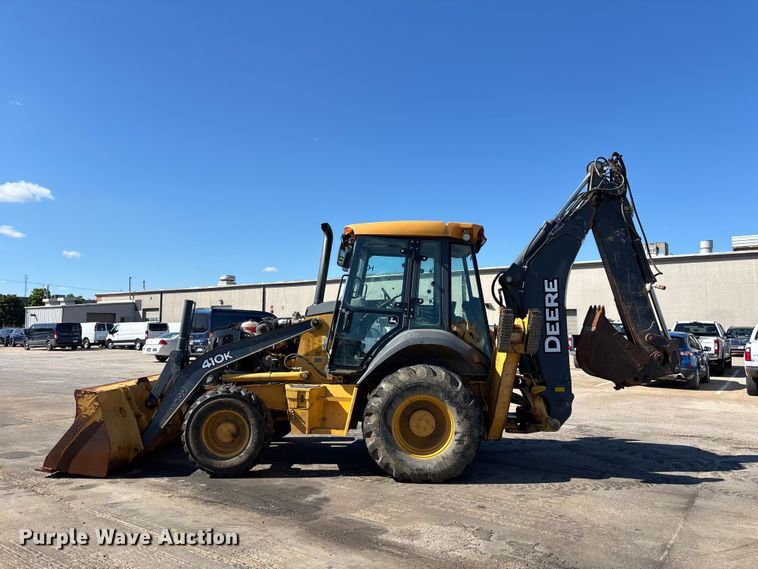 image for item FN5669 2014 John Deere 410K backhoe