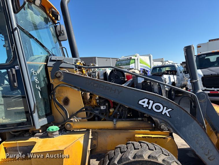 image for item FN5669 2014 John Deere 410K backhoe