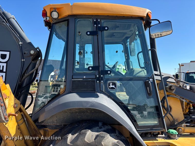 image for item FN5669 2014 John Deere 410K backhoe