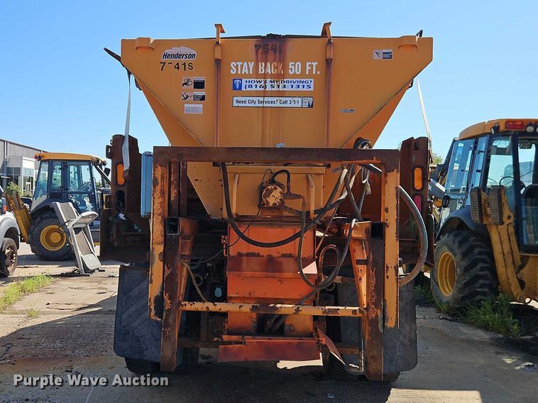 image for item FN5670 2009 International 7400 dump truck