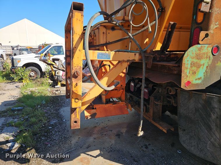 image for item FN5670 2009 International 7400 dump truck