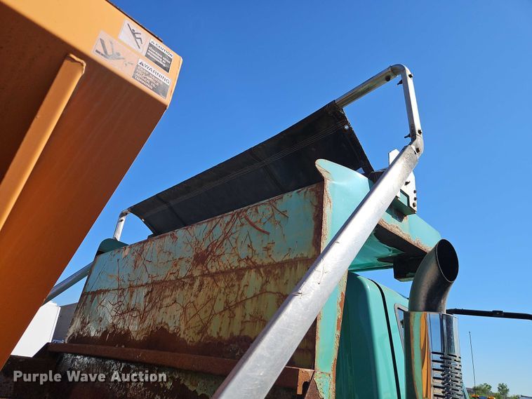 image for item FN5670 2009 International 7400 dump truck