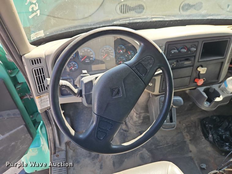 image for item FN5670 2009 International 7400 dump truck