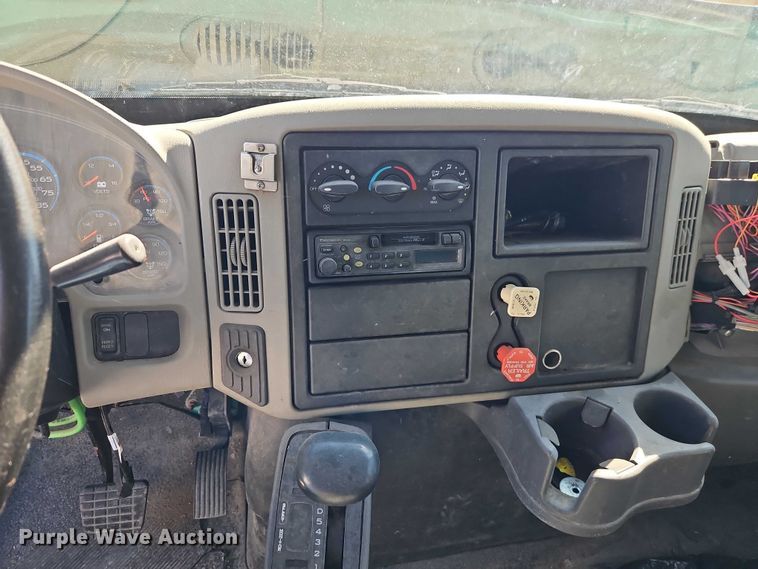 image for item FN5670 2009 International 7400 dump truck